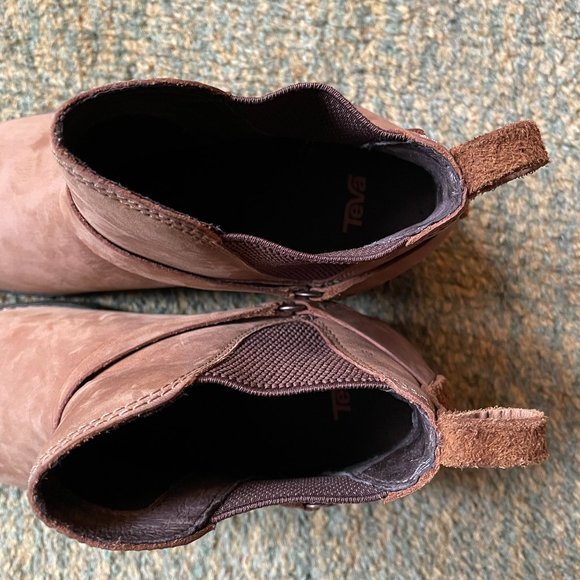 Teva De La Vina Dos Chelsea Boots NWOT - Picture 5 of 9